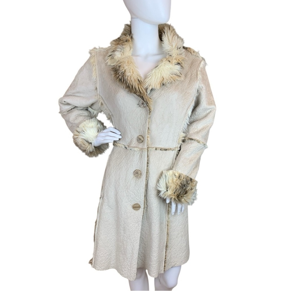 True Grit Women's Faux Fur Trimmed Coat - Picture 5 of 10